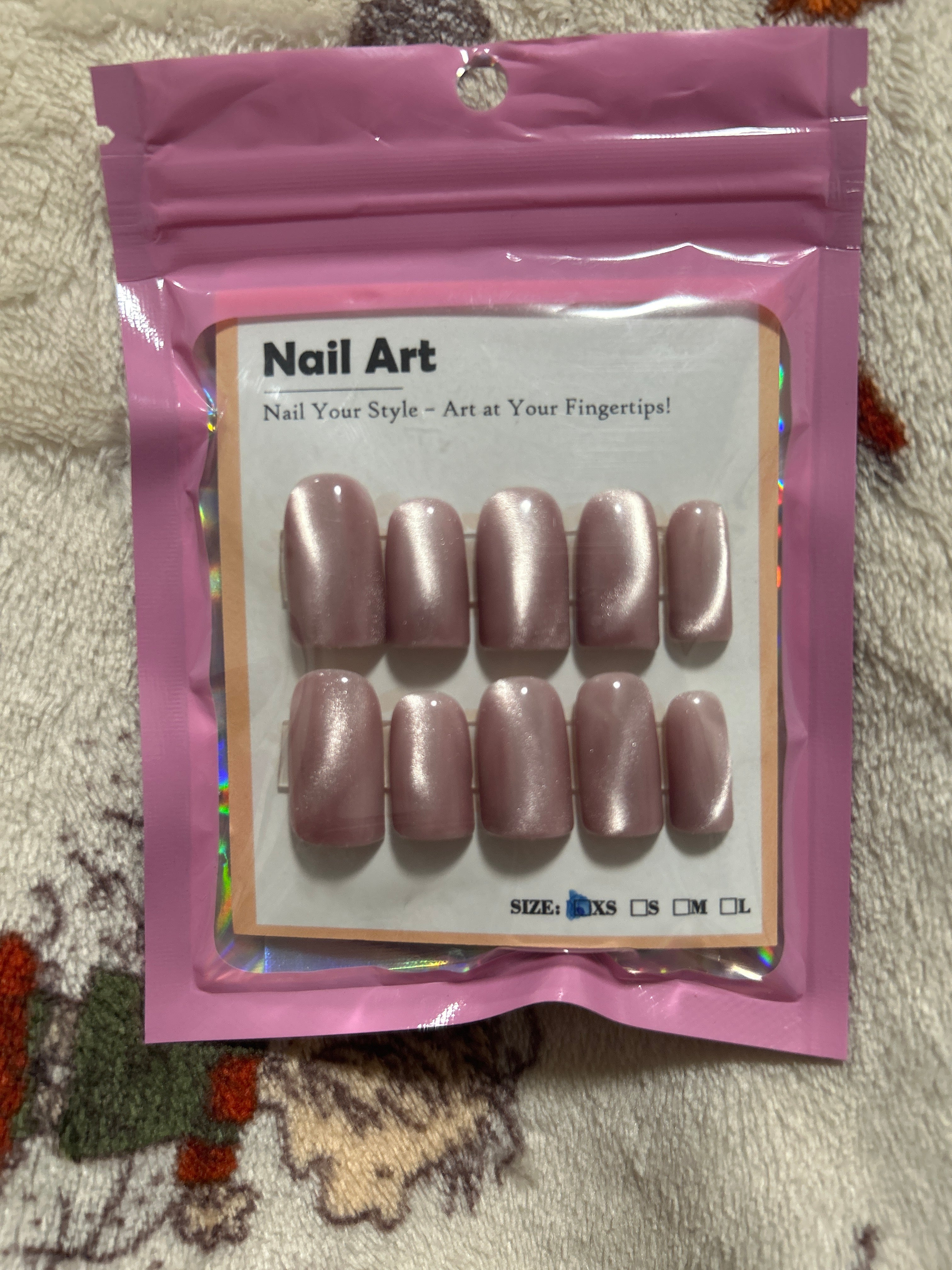 Pink cateye press ons